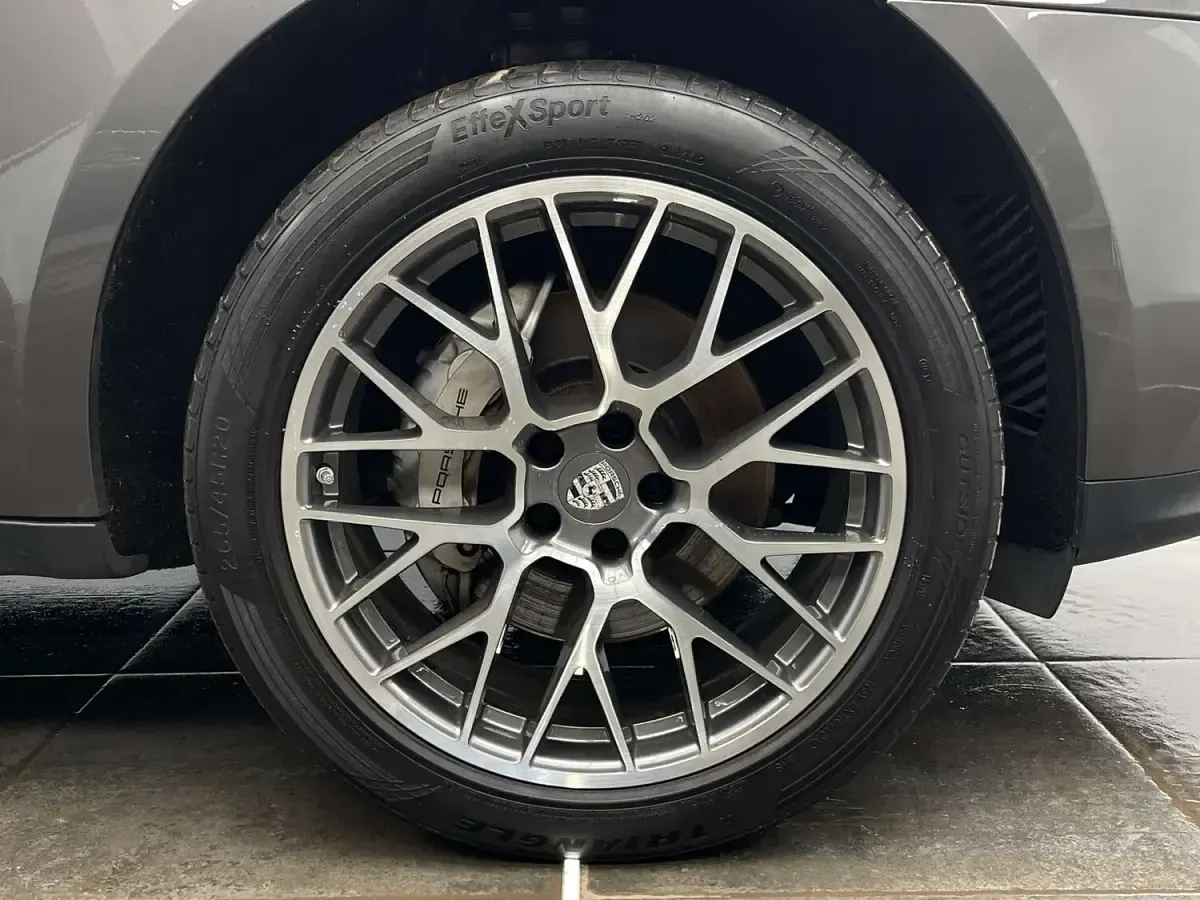Used Porsche Macan S 340 HP (250 kW) 2018 Grey SUV