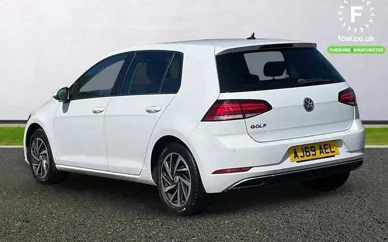 Used VW Golf VII Edition 150 HP (110 kW) 2020 White Hatchback