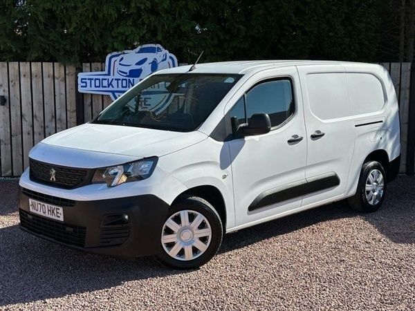 White Used 2020 Peugeot Partner MPV | £5,495 (A bit pricey) - Image 1/1