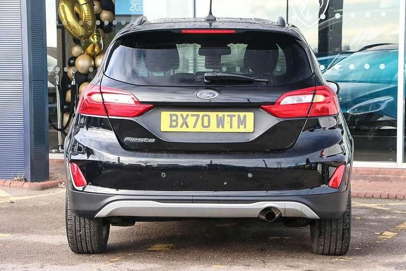 Usado Ford Fiesta Active 94 HP (69 kW) 2020 Preto Citadino