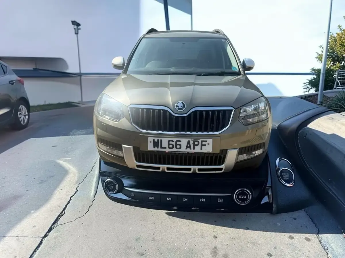 Used Skoda Yeti SE 110 HP (80 kW) 2017 Green SUV