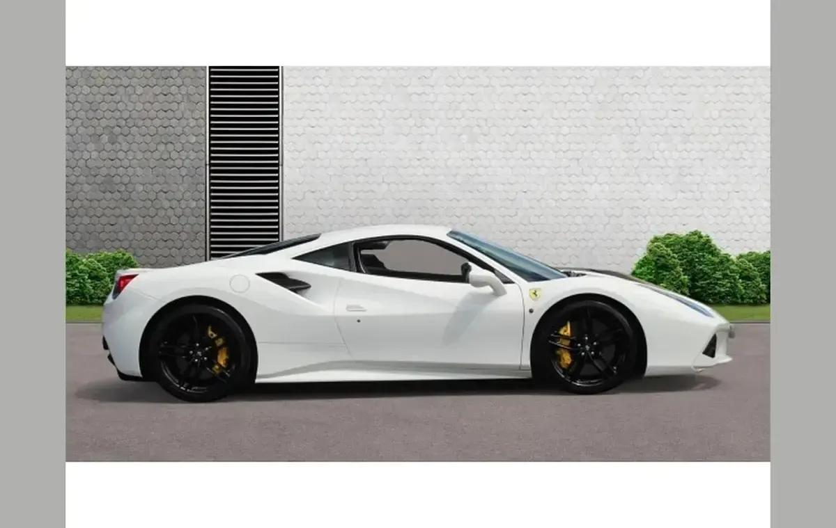 Used Ferrari 488 670 HP (492 kW) 2017 White Coupe
