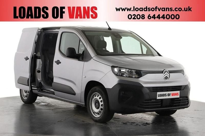 Grey New 2025 Citroën Berlingo MPV | £16,990 (Good price) - Image 1/4