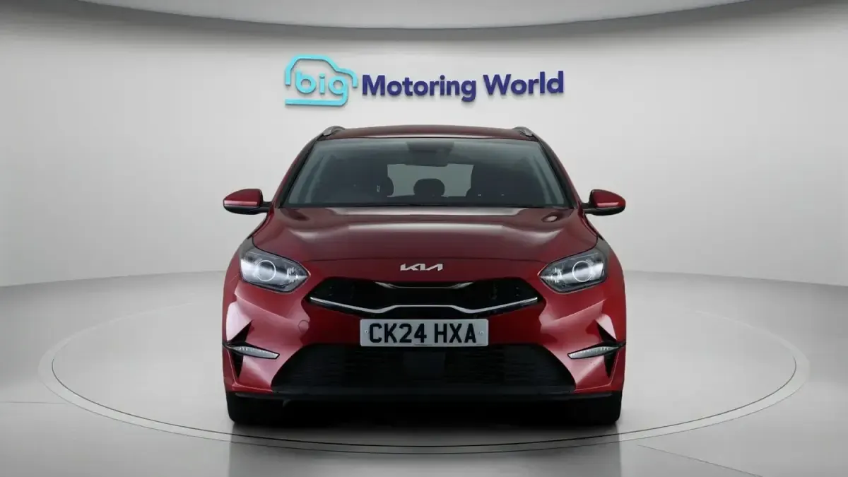 Używany Kia Ceed 2024 Czerwony Hatchback