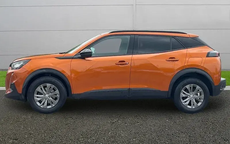 Second-hand Peugeot 2008 Active+ 101 CP (74 kW) 2023 Portocaliu SUV
