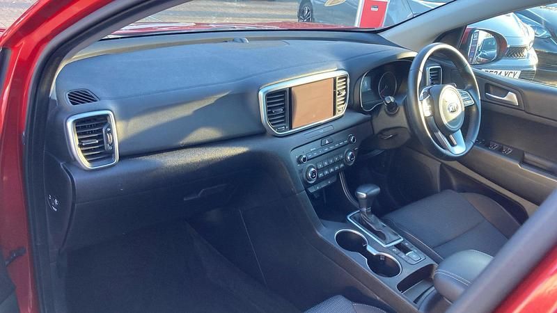 Used Kia Sportage 136 HP (100 kW) 2021 Red SUV