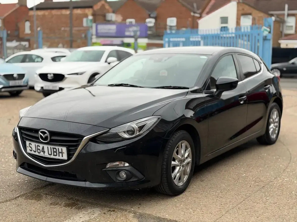 Used Mazda 3 165 HP (121 kW) 2014 Black Hatchback
