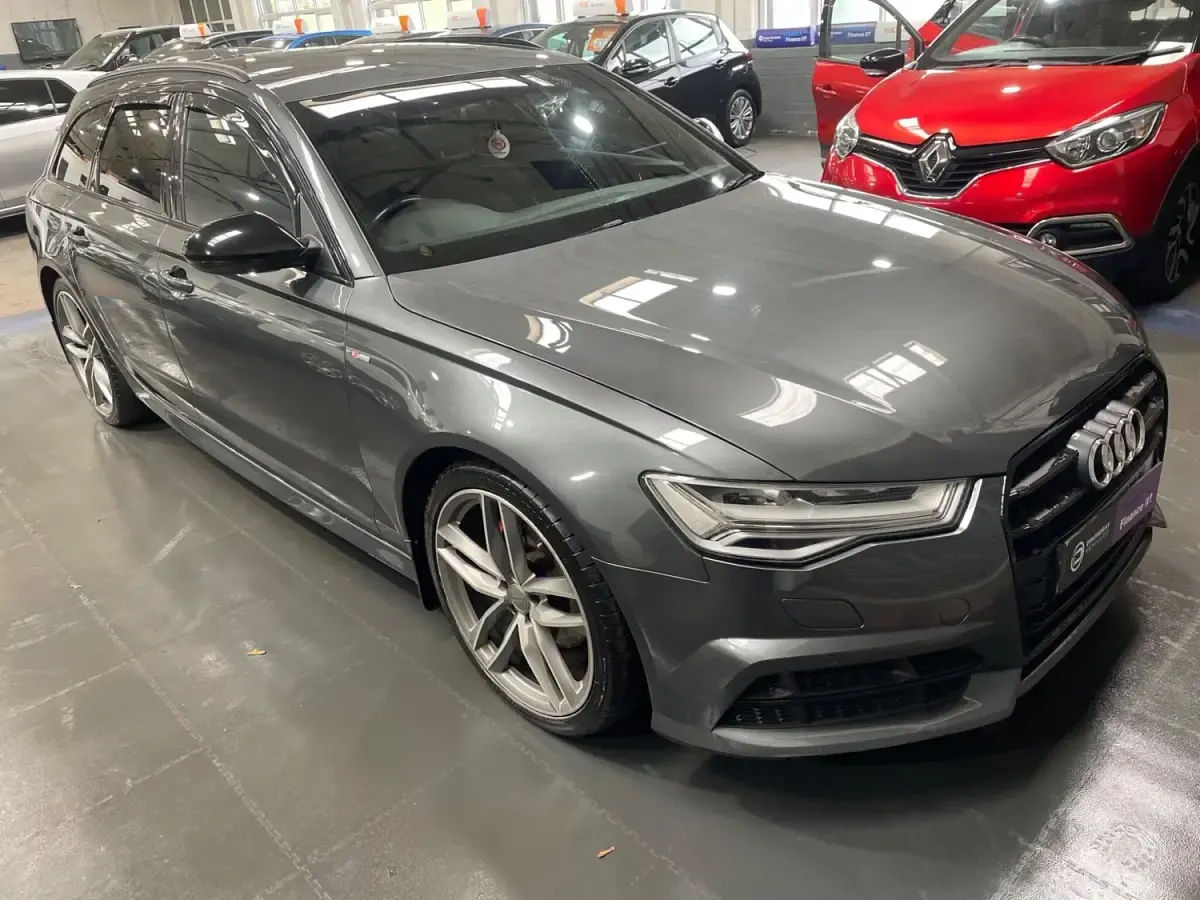 Usado Audi A6 Black Edition 2018 Cinzento Carrinha