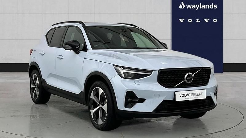 Used Volvo XC40 Ultimate 2024 Blue SUV