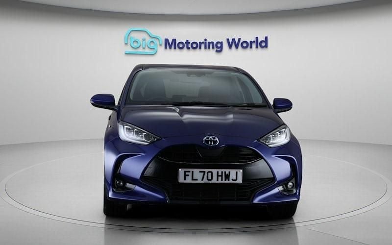 Used Toyota Yaris Hybrid Design 116 HP (85 kW) 2025 Hatchback