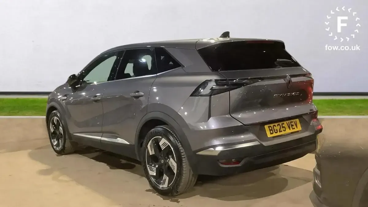 Used Renault Symbioz Techno 143 HP (105 kW) 2025 Grey SUV