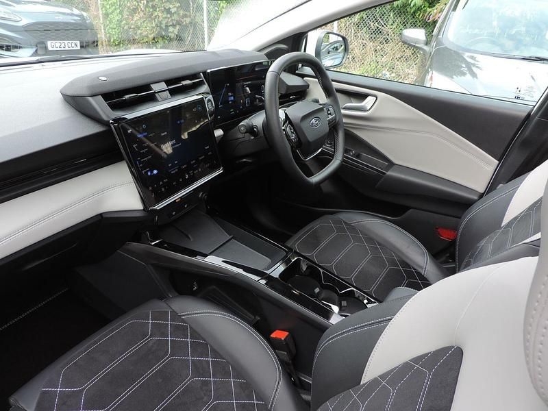 Used Ford Puma Premium 167 HP (122 kW) 2025 White SUV