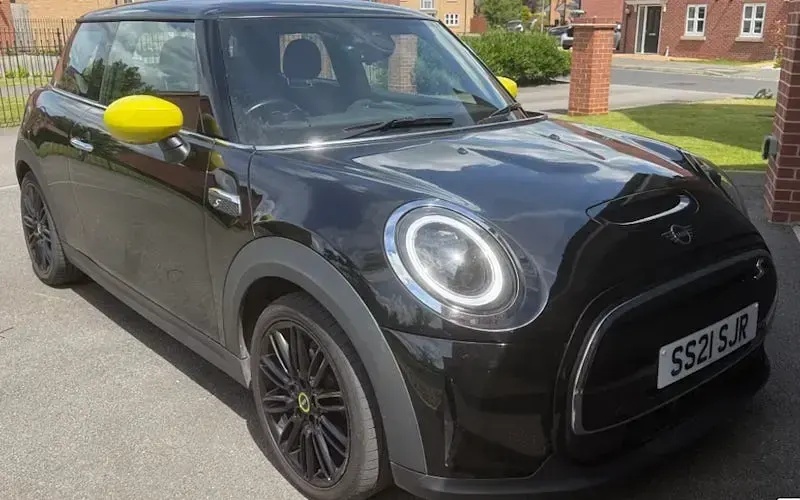 Used Mini Cooper Level 2 135 kW (184 HP) 2023 Hatchback