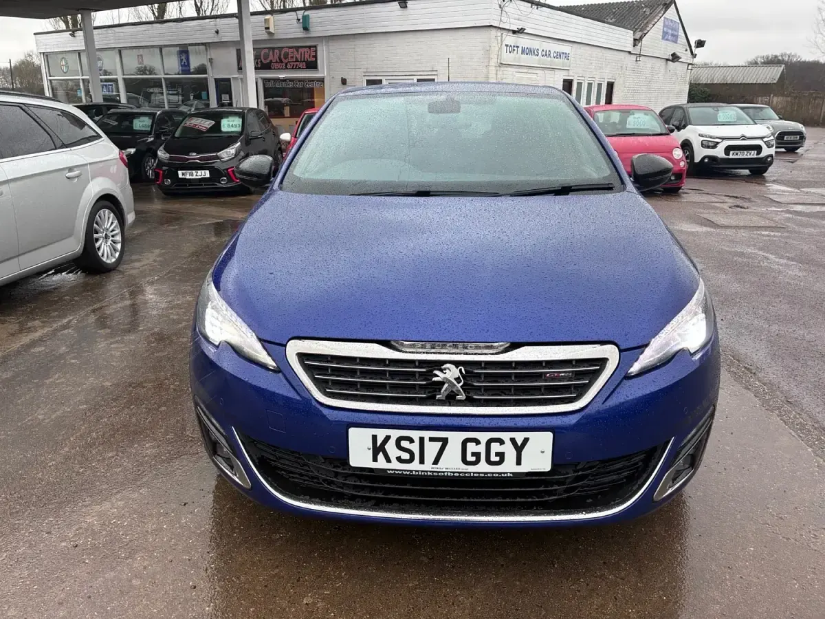 Second-hand Peugeot 308 GT-line 150 CP (110 kW) 2017 Albastru Hatchback