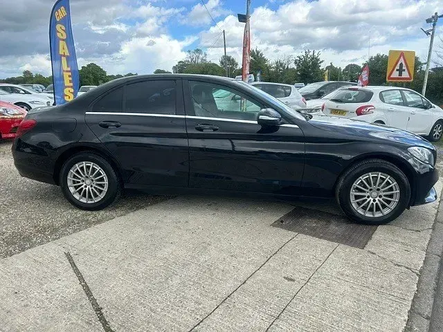 Used Mercedes C220 SE 2015 Black Sedan