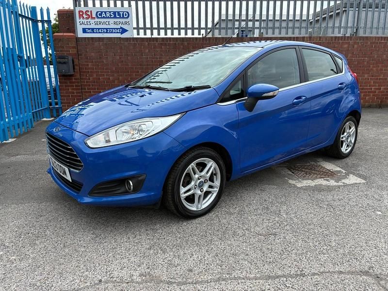 Blue Used 2013 Ford Fiesta Zetec Hatchback | £2,995 (Fair price) - Image 1/4