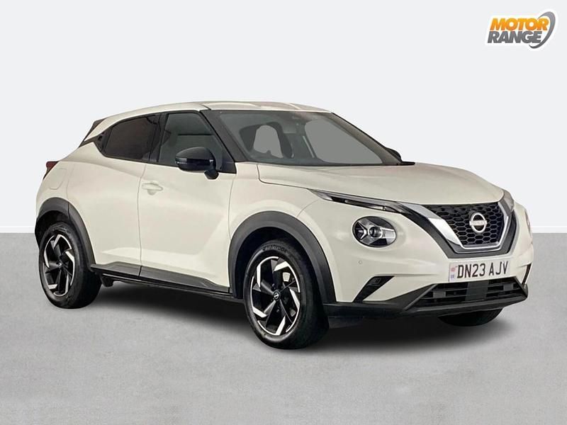 White Used 2023 Nissan Juke N-Connecta SUV | £12,195 (Fair price) - Image 1/4