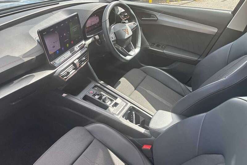 Image 2/4