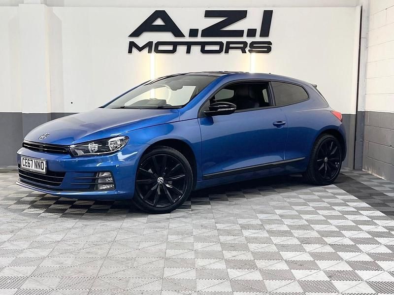 Begagnad VW Scirocco Black Edition 125 HK (91 kW) 2017 Blå Sportkupé