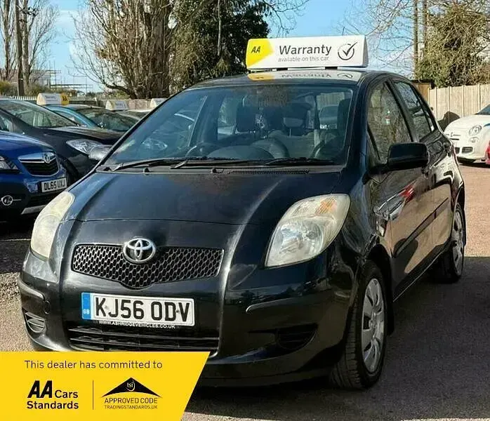 Used Toyota Yaris T3 88 HP (64 kW) 2006 Black Hatchback