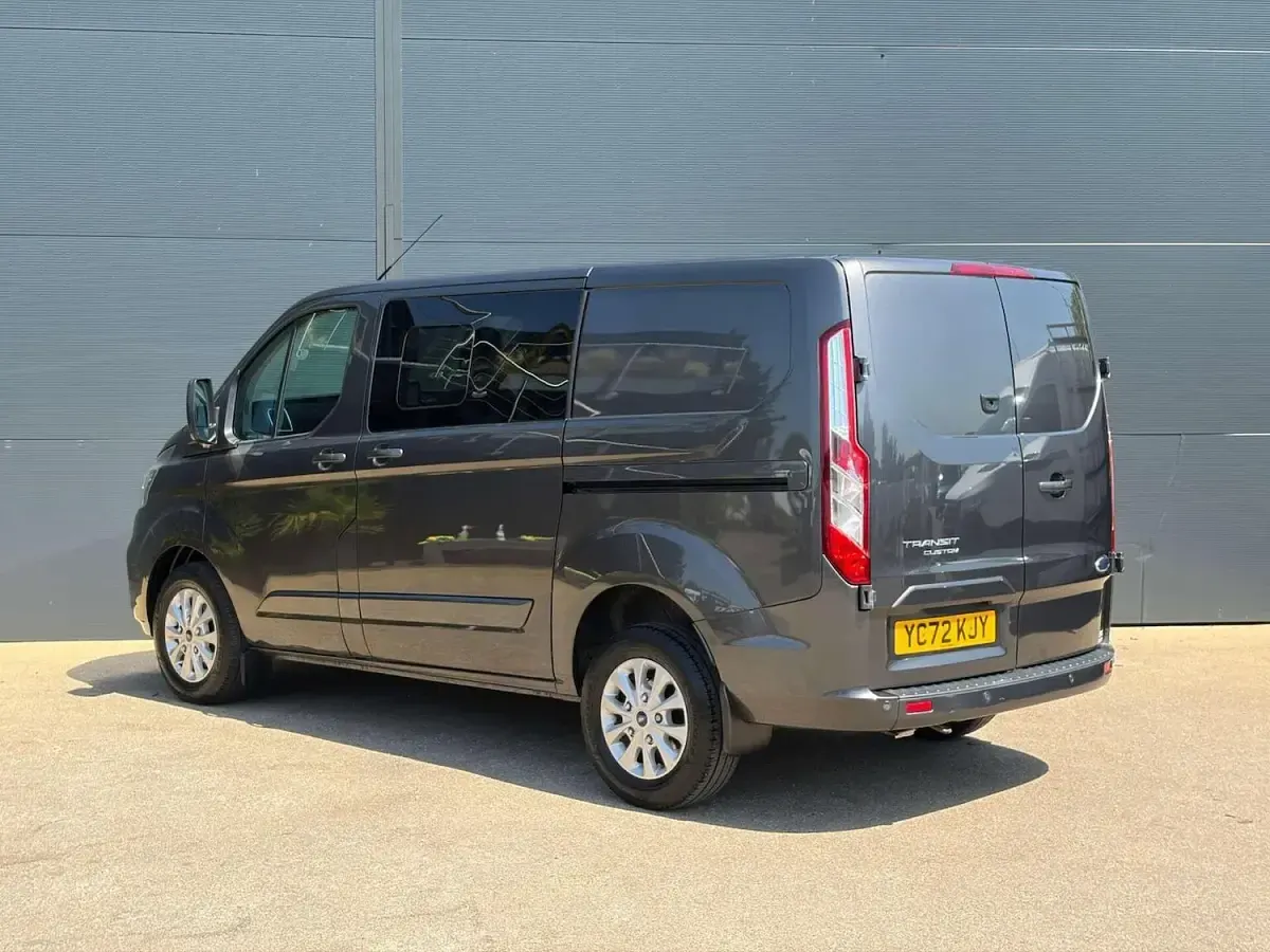 Used Ford 300 Limited 130 HP (95 kW) 2022 Grey Van