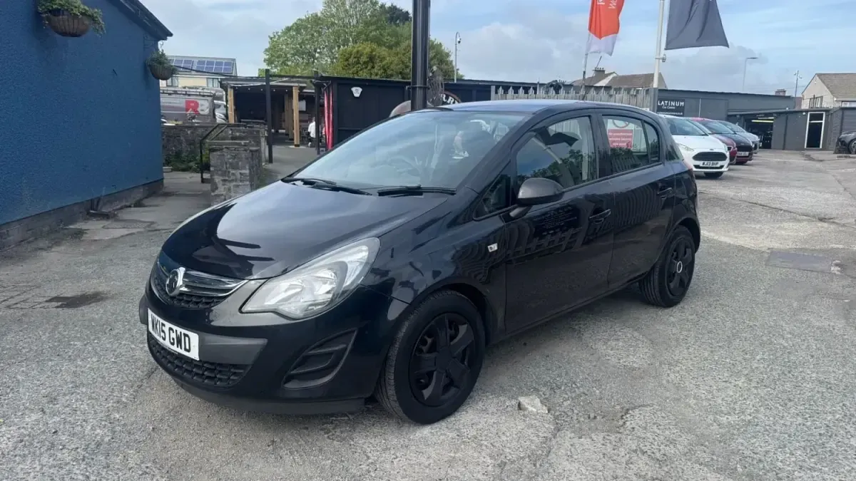 Second-hand Vauxhall Corsa Design Edition 2021 Negru Hatchback