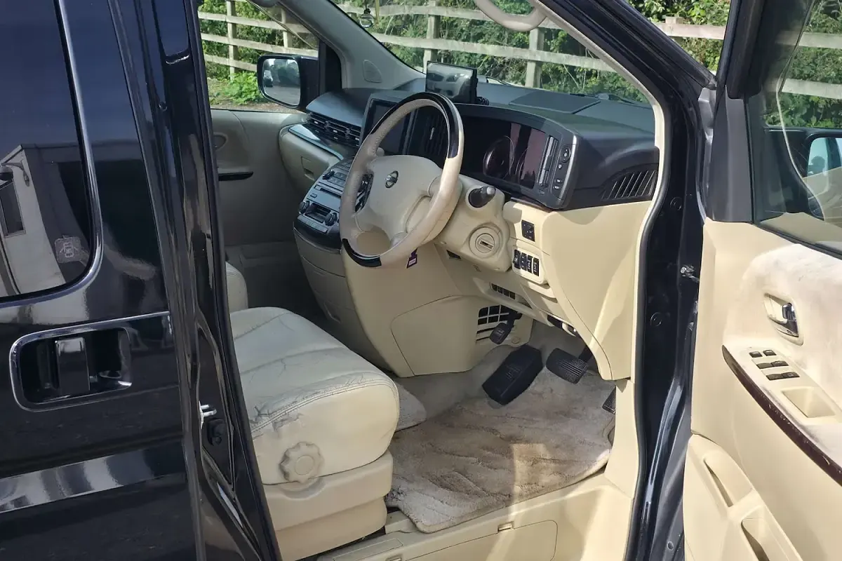 Used Nissan Elgrand 2006 Black