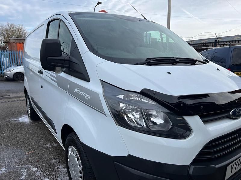 White Used 2014 Ford Transit Custom Van | £4,990 (Fair price) - Image 1/4