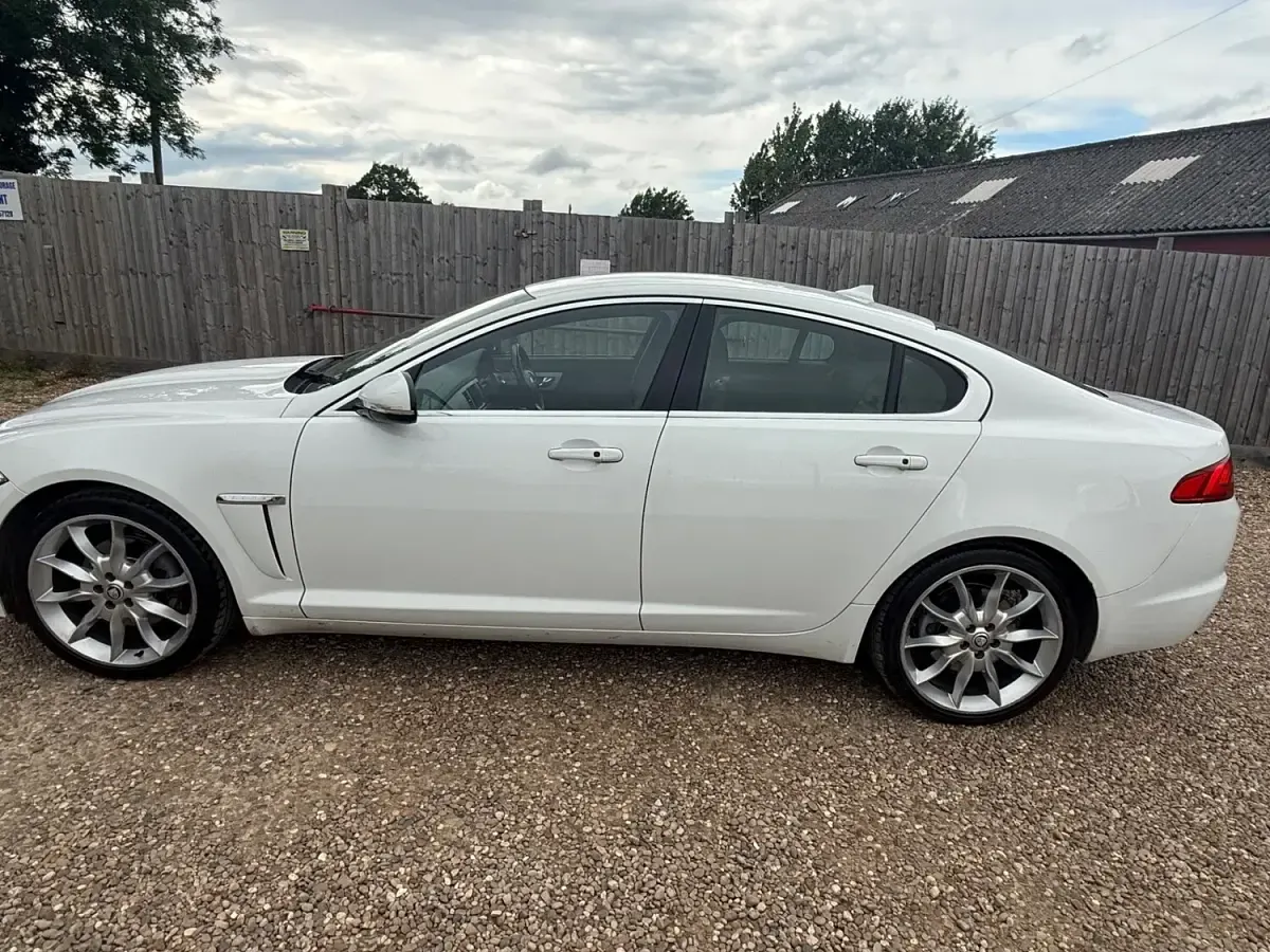 Used Jaguar XF Premium Luxury 2012 White Sedan