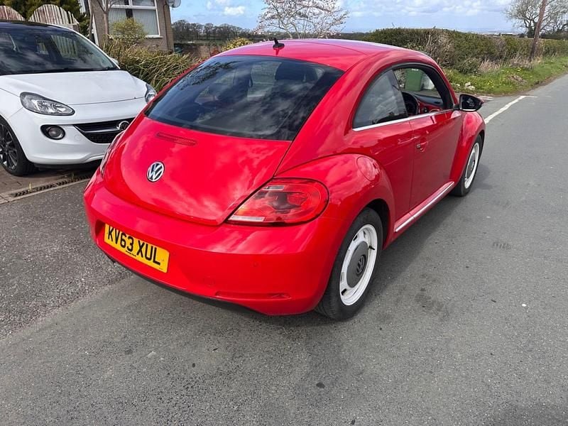 Used VW Beetle Design 140 HP (102 kW) 2013 Red Hatchback
