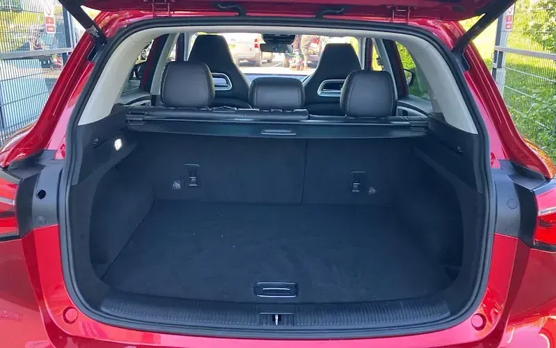 Używany MG HS Exclusive 162 KM (119 kW) 2023 Czerwony SUV
