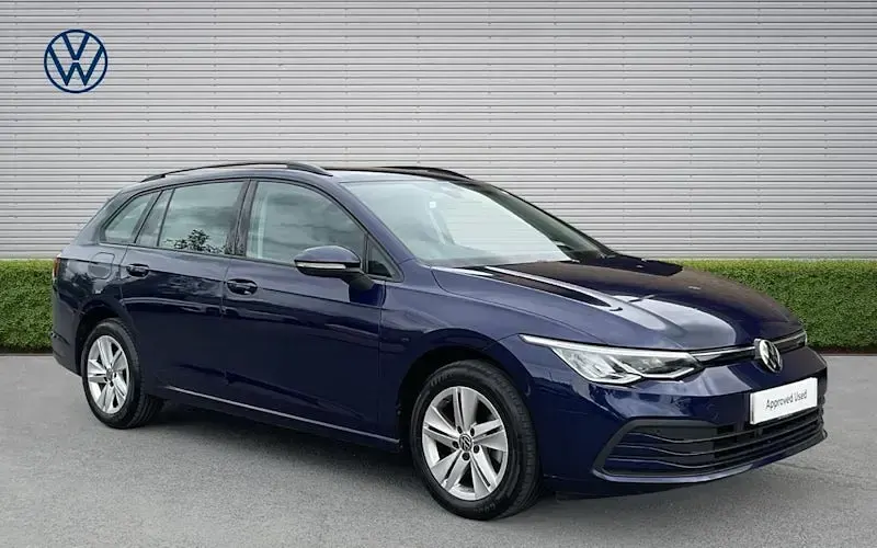 Used VW Golf VIII Life 110 HP (80 kW) 2023 Estate