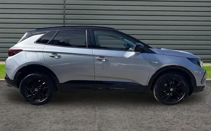 Used Vauxhall Grandland X 131 HP (96 kW) 2023 Grey SUV