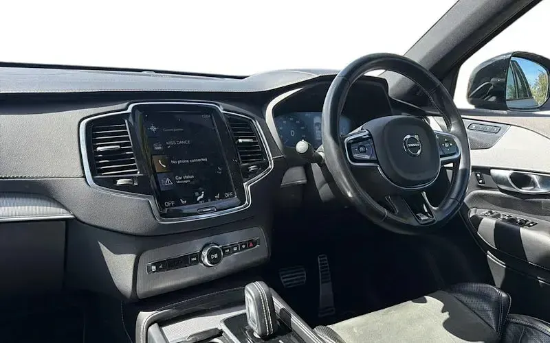 Used Volvo XC90 R-Design 390 HP (286 kW) 2020 SUV