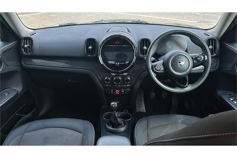 Used Mini Cooper Countryman Classic 136 HP (100 kW) 2020 Green SUV