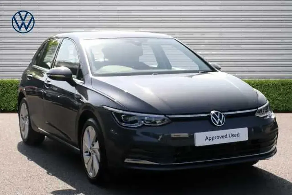 Begagnad VW Golf VIII Style 150 HK (110 kW) 2023 Halvkombi