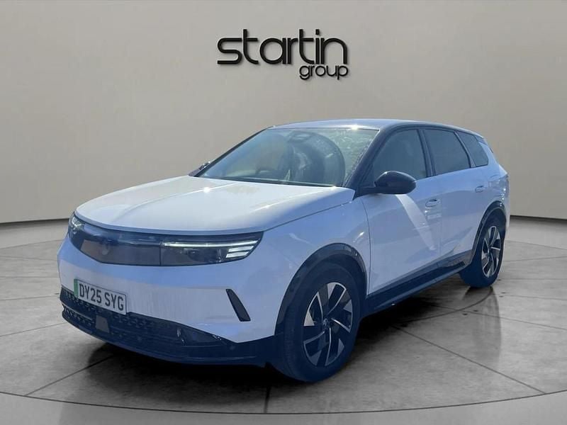 Second-hand Vauxhall Grandland 154 kW (210 CP) 2025 Alb SUV