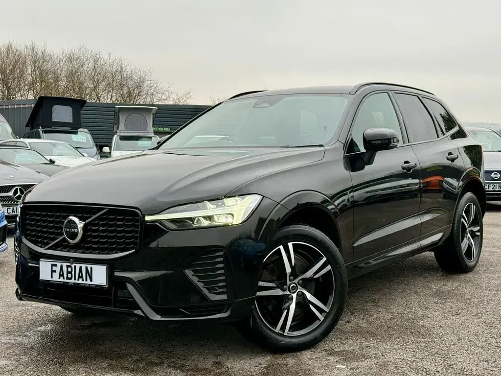 Used Volvo XC60 R-Design 197 HP (144 kW) 2021 Black SUV