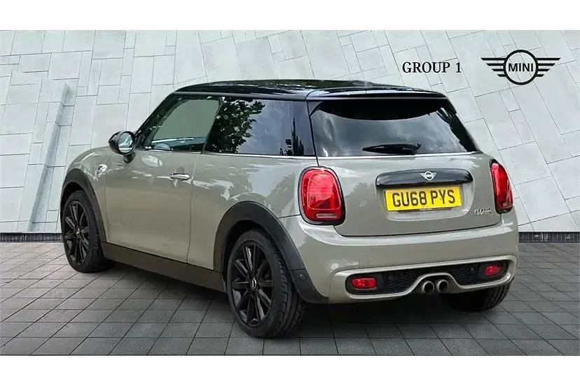 Used Mini Cooper S Chili 192 HP (141 kW) 2018 Grey Hatchback