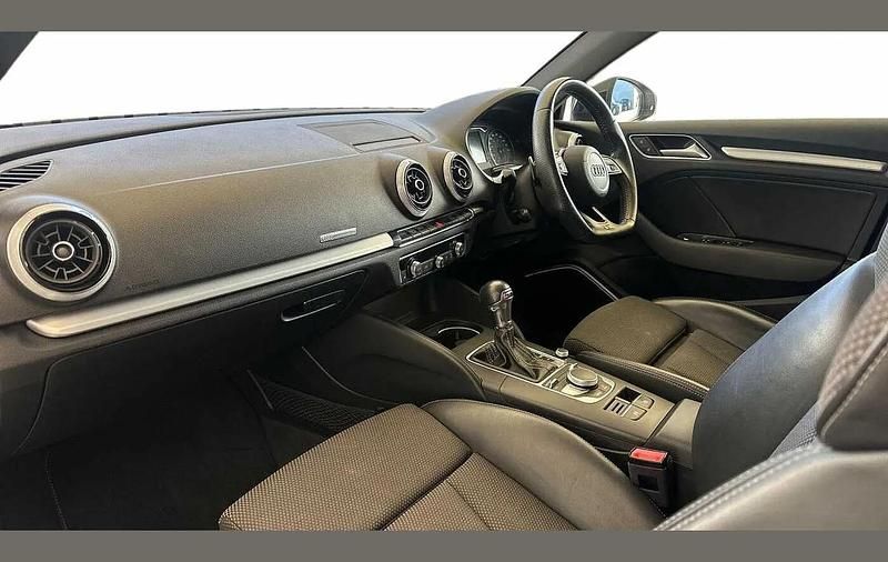 Used Audi A3 Black Edition 150 HP (110 kW) 2018 White Sedan