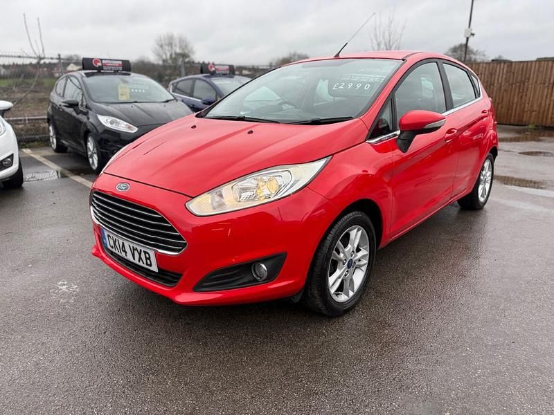 Used Ford Fiesta Zetec 2014 Red Hatchback