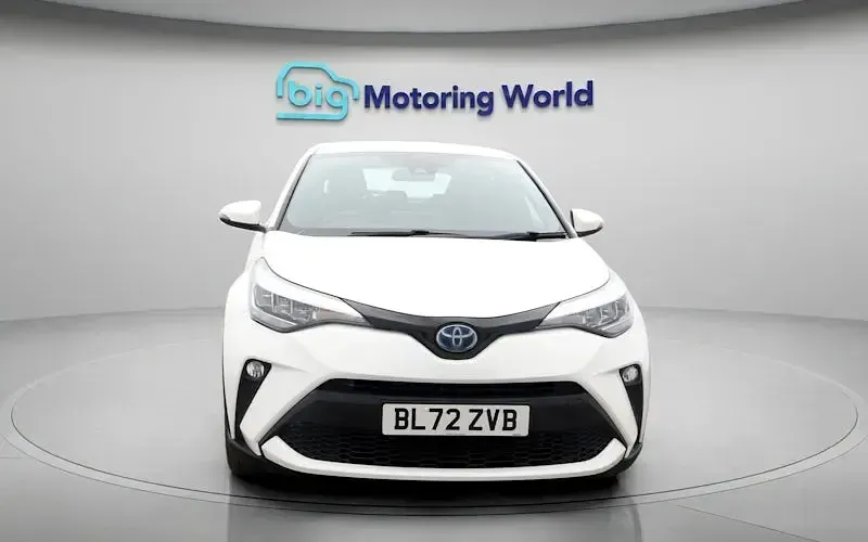 Second-hand Toyota C-HR 122 CP (89 kW) 2023 Alb SUV