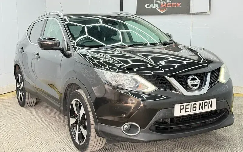 Used Nissan Qashqai N-Connecta 110 HP (80 kW) 2016 SUV
