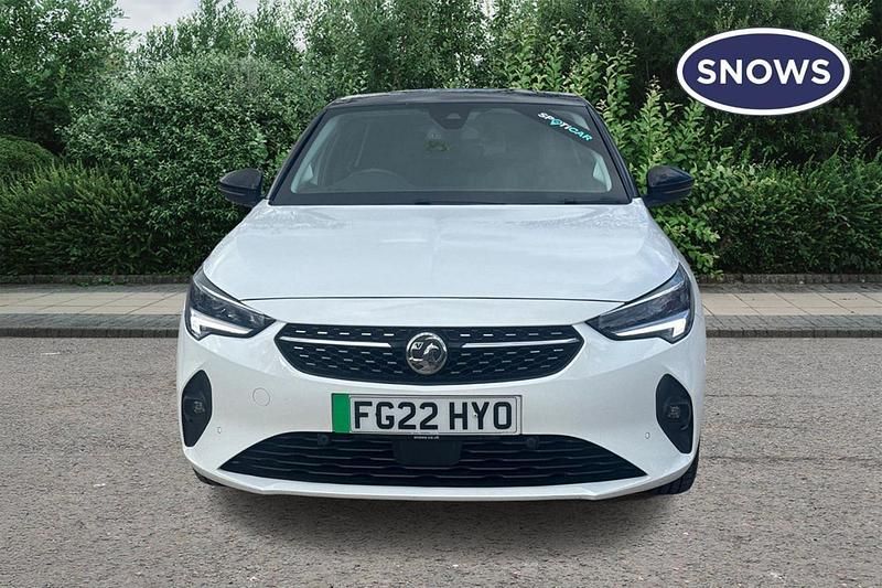 Used Vauxhall Corsa-e Elite 100 kW (136 HP) 2022 White Hatchback