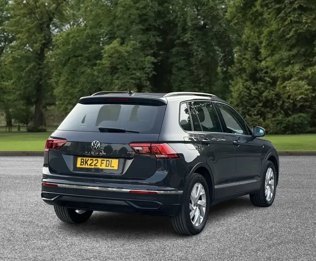 Used VW Tiguan Life 150 HP (110 kW) 2022 Grey SUV