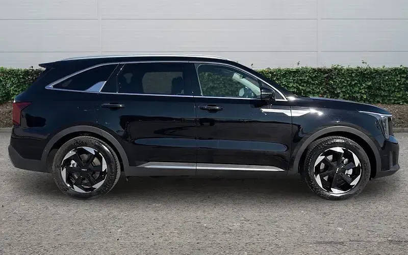 Used Kia Sorento 238 HP (175 kW) 2026 Black SUV