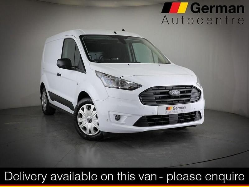 White Used 2022 Ford Transit Connect Trend MPV | £13,150 (Good price) - Image 1/3