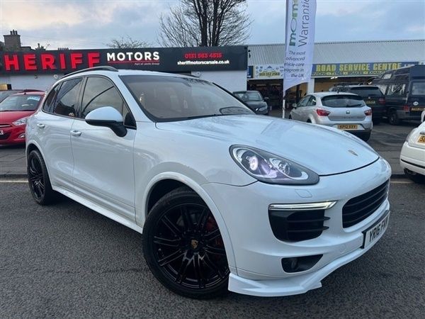 White Used 2016 Porsche Cayenne SUV | £24,995 (Fair price) - Image 1/1