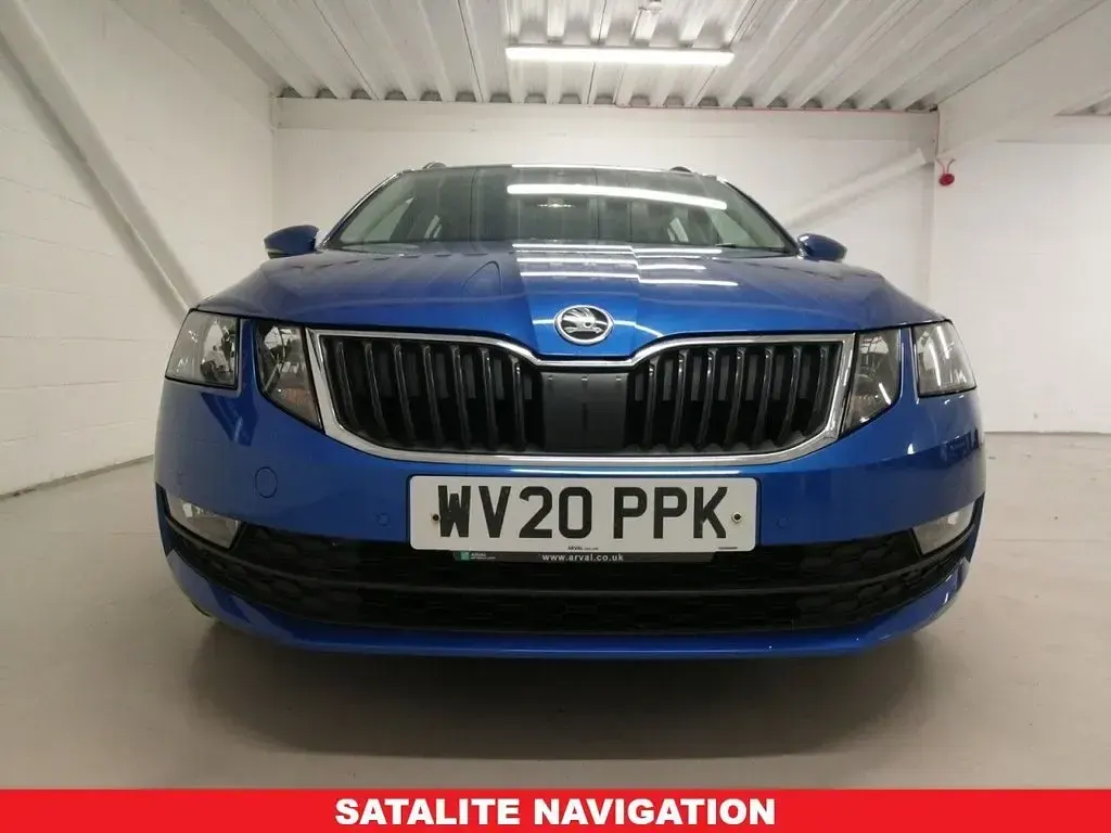 Used Skoda Octavia SE Technology 150 HP (110 kW) 2020 Blue Estate