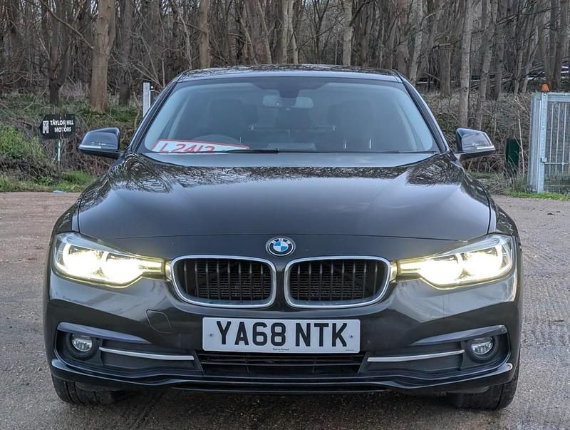 Used BMW 320 Sport Line 190 HP (139 kW) 2018 Black Sedan